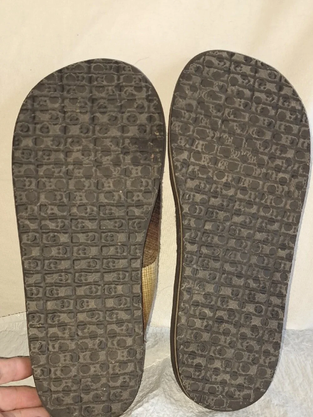 Sanuk comfortable men
